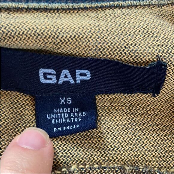 Gap Classic Denim Jean Jacket - Picture 8 of 11